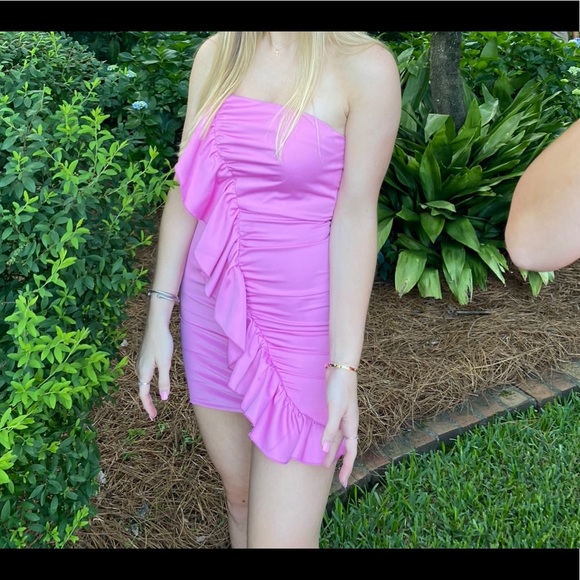 Superdown Indy ruffle front mini dress - Picture 2 of 6